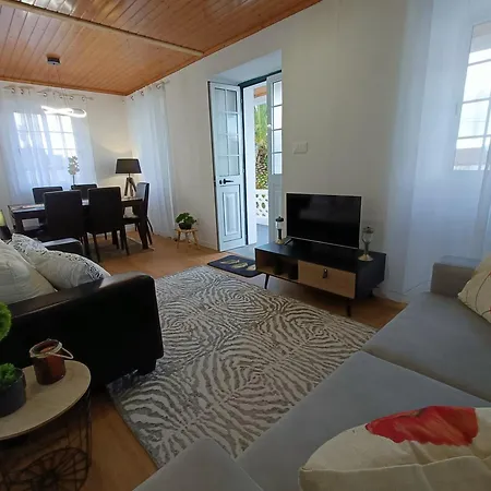 Casa de Férias Fraga Ribeirinha (Pico Island)