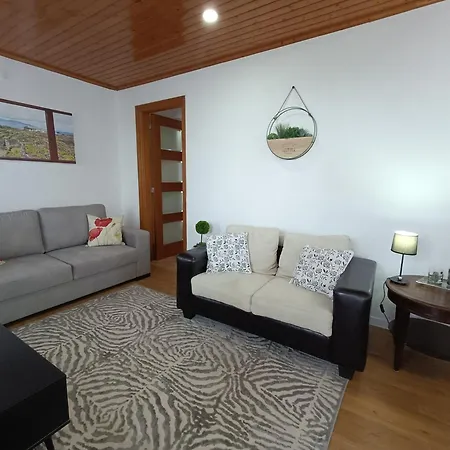 Fraga Ribeirinha (Pico Island)