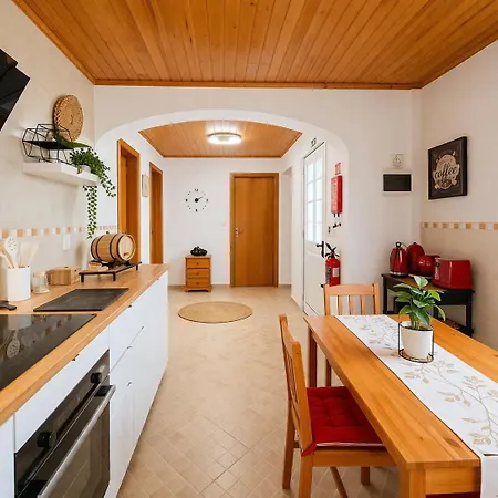 Fraga Casa de Férias Ribeirinha (Pico Island)